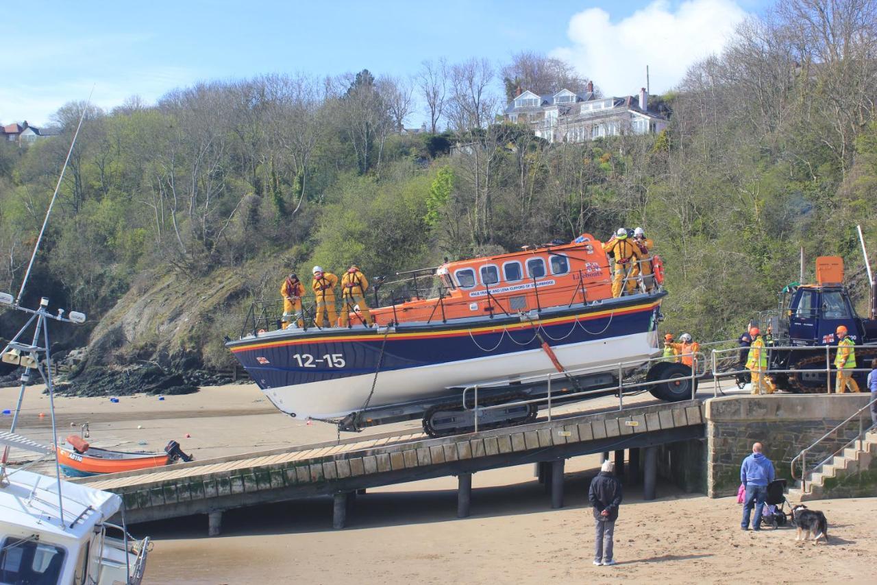 Summat Else B & B New Quay  Esterno foto